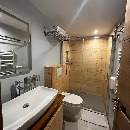 9wagram Boutique Le Mans