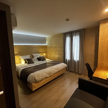 9wagram Boutique 3*
