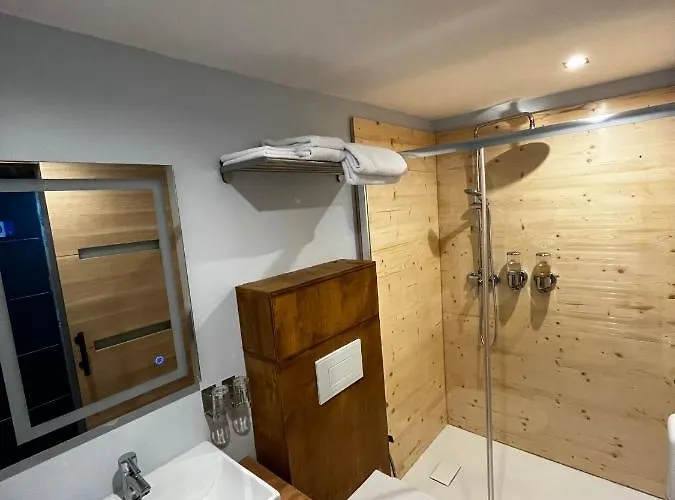 9wagram Boutique 3* Le Mans