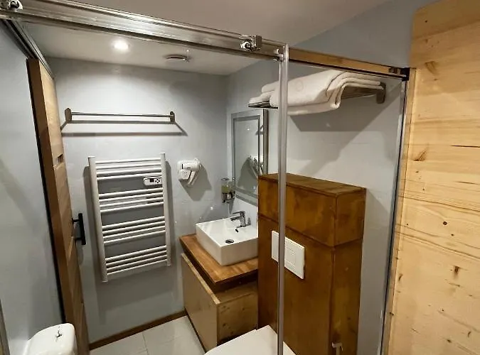 9wagram Boutique 3* Le Mans