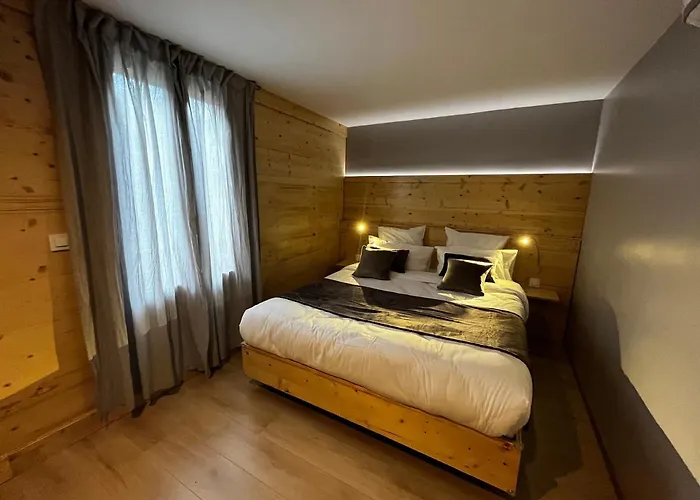 Hotel 9wagram Boutique 3*