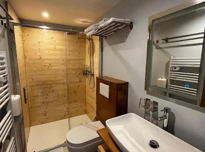 9wagram Boutique Hotel 3*